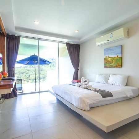 Grand Bleu Ocean View Pool Suite Praia de Kamala Exterior foto