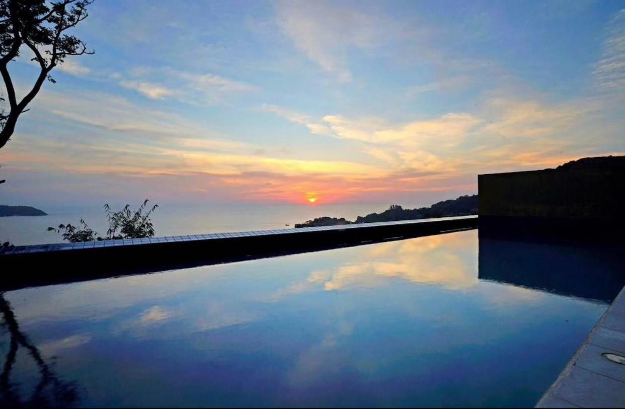 Grand Bleu Ocean View Pool Suite Praia de Kamala Exterior foto