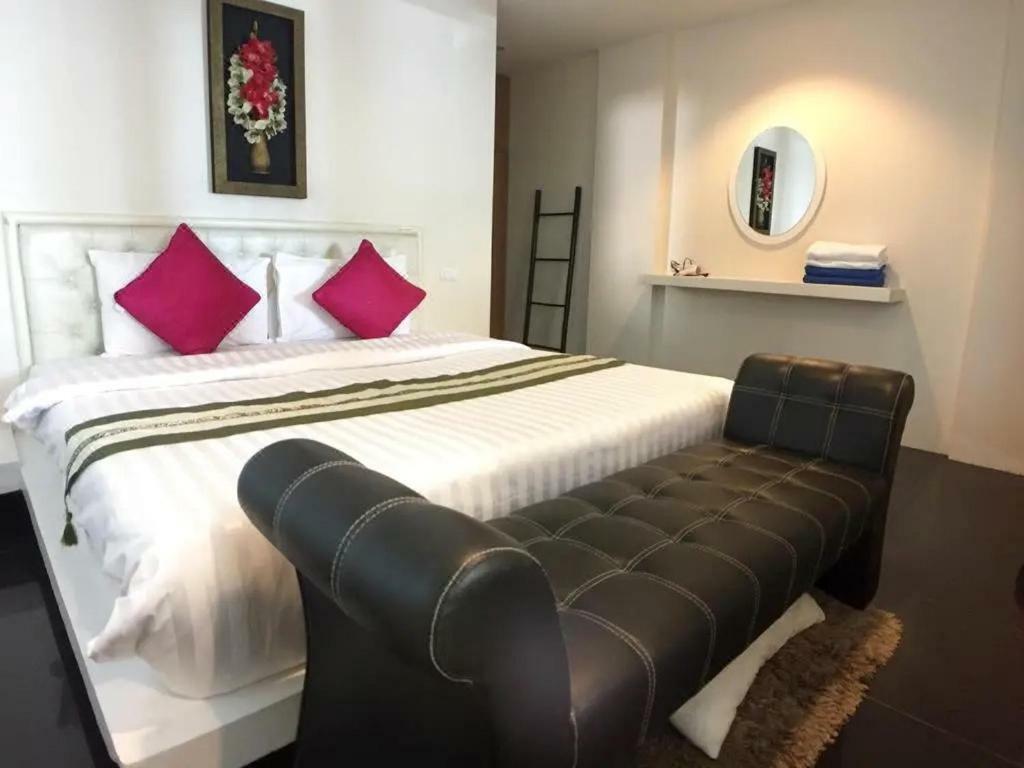 Grand Bleu Ocean View Pool Suite Praia de Kamala Exterior foto