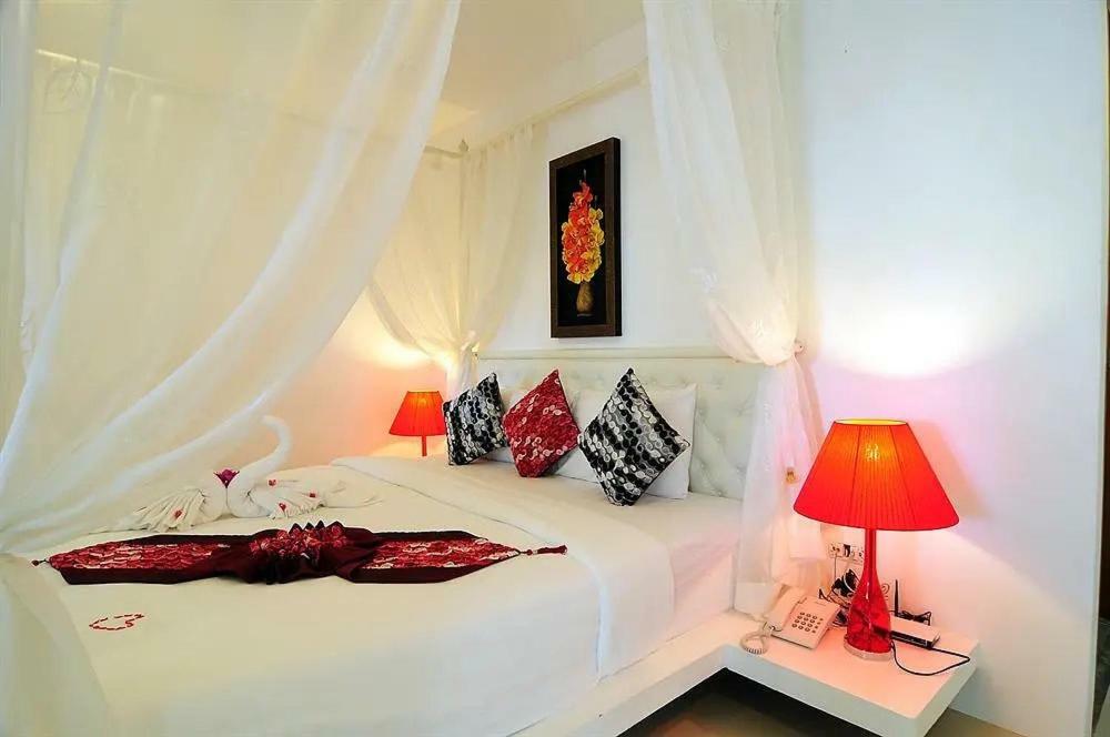 Grand Bleu Ocean View Pool Suite Praia de Kamala Exterior foto