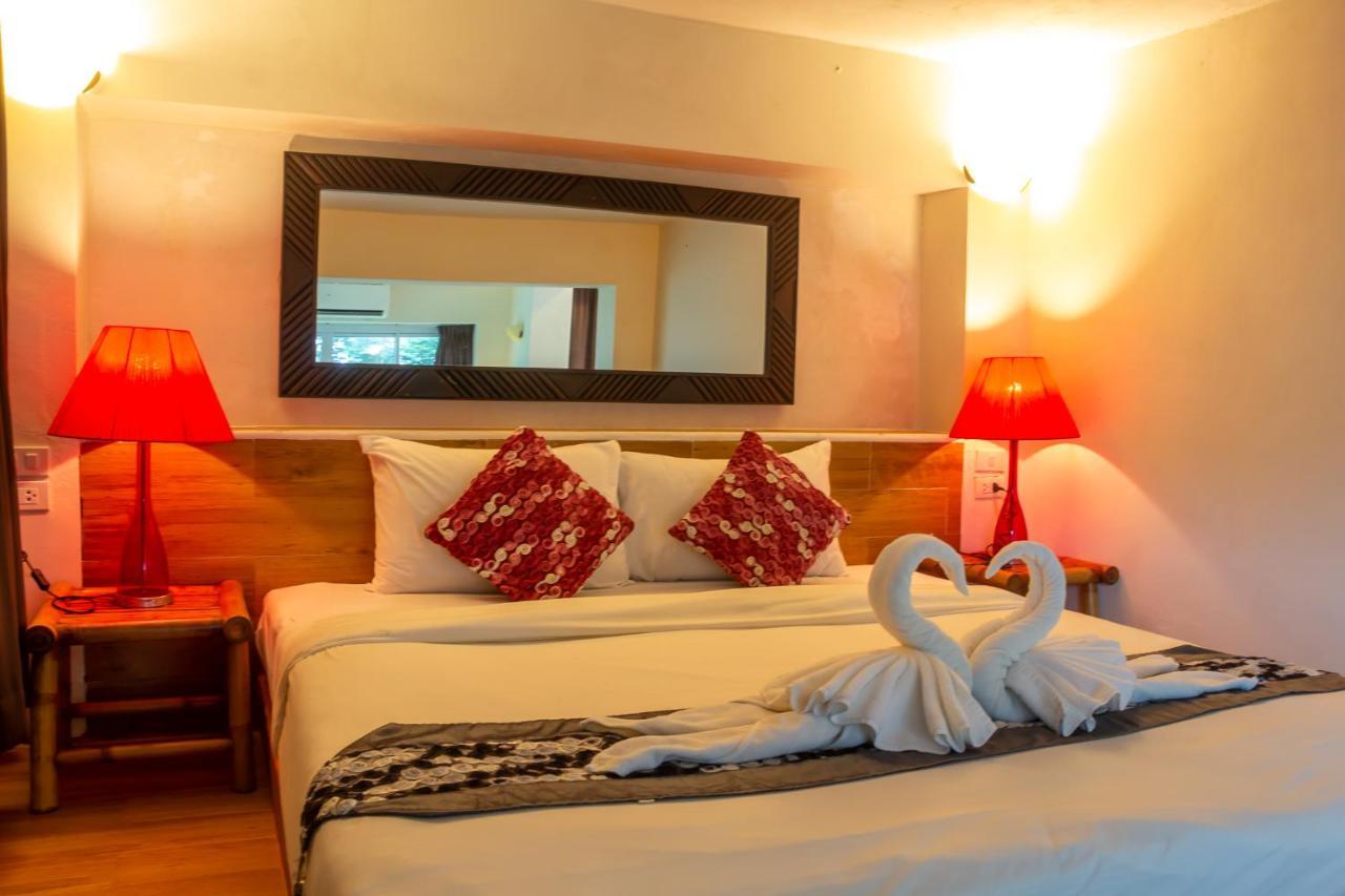 Grand Bleu Ocean View Pool Suite Praia de Kamala Exterior foto