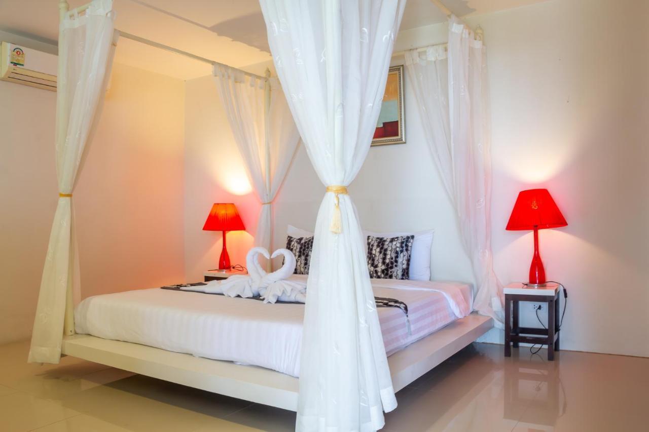 Grand Bleu Ocean View Pool Suite Praia de Kamala Exterior foto