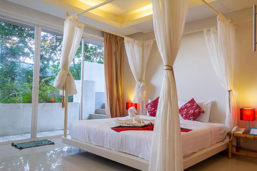 Grand Bleu Ocean View Pool Suite Praia de Kamala Exterior foto