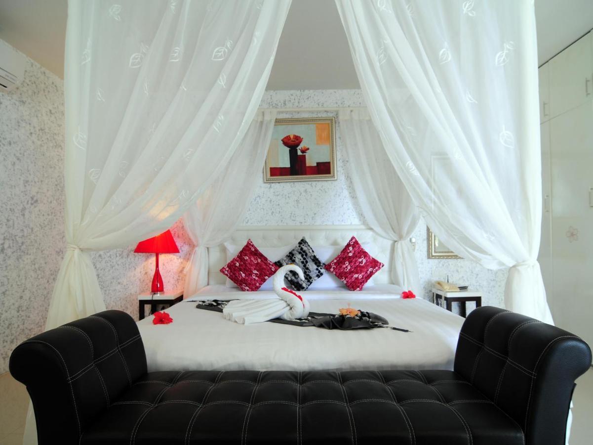 Grand Bleu Ocean View Pool Suite Praia de Kamala Exterior foto