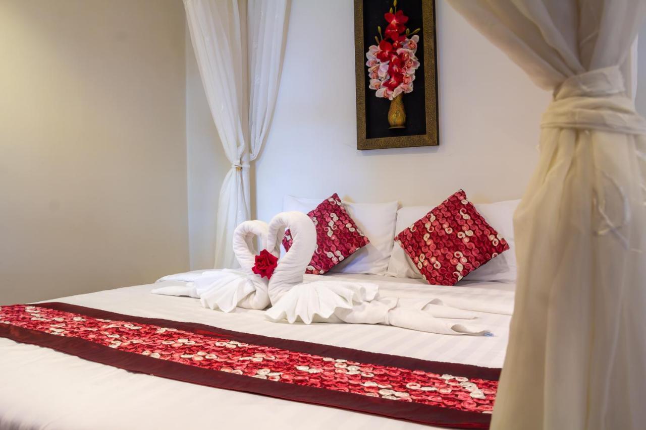Grand Bleu Ocean View Pool Suite Praia de Kamala Exterior foto